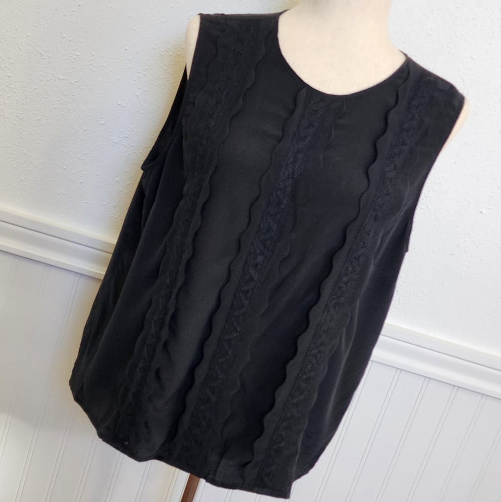 J.crew 365 BLACK Scalloped lace shell 100% Silk sleeveless blouse tank top Large